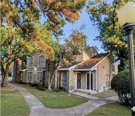 7200 W T C Jester Boulevard 203, Houston, TX 77088