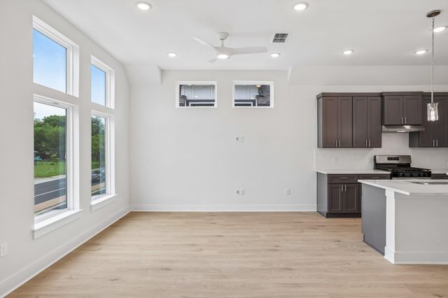 200 W 56th ST 1104, Austin, TX 78751