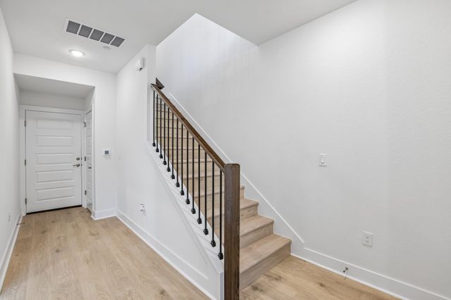 200 W 56th ST 1104, Austin, TX 78751