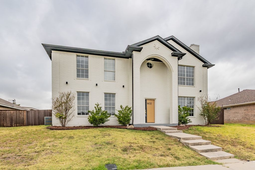802 Azalia Drive, Lewisville, TX 75067 — exterior