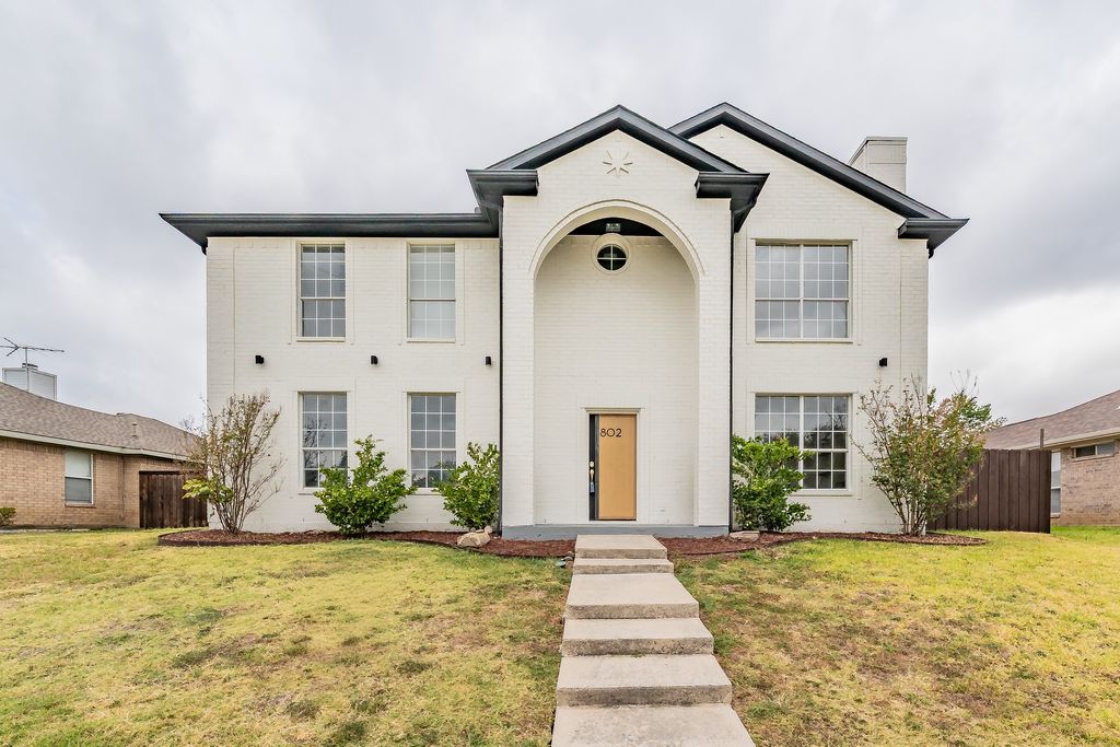 802 Azalia Drive, Lewisville, TX 75067 — photo 2