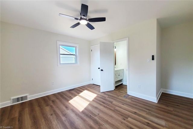 434 Oak Summit Road, Winston-salem, NC 27105