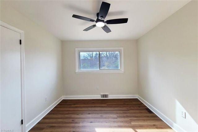 434 Oak Summit Road, Winston-salem, NC 27105