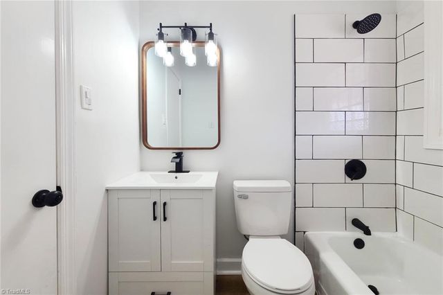 434 Oak Summit Road, Winston-salem, NC 27105