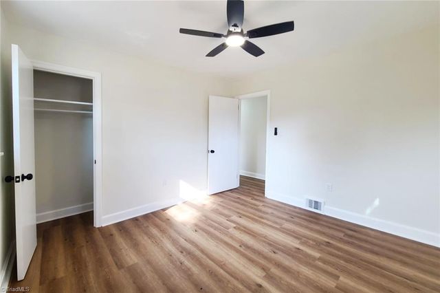 434 Oak Summit Road, Winston-salem, NC 27105