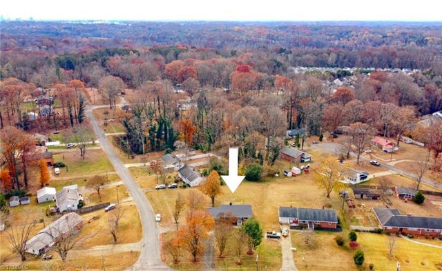 434 Oak Summit Road, Winston-salem, NC 27105