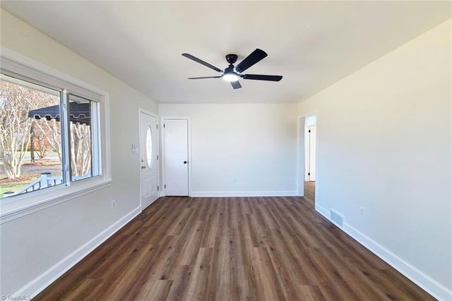 434 Oak Summit Road, Winston-salem, NC 27105