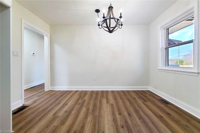 434 Oak Summit Road, Winston-salem, NC 27105