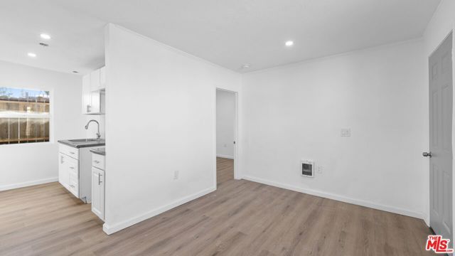 820 W 76th Street, Los Angeles, CA 90044