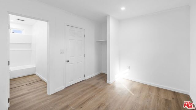 820 W 76th Street, Los Angeles, CA 90044