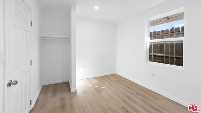 820 W 76th Street, Los Angeles, CA 90044