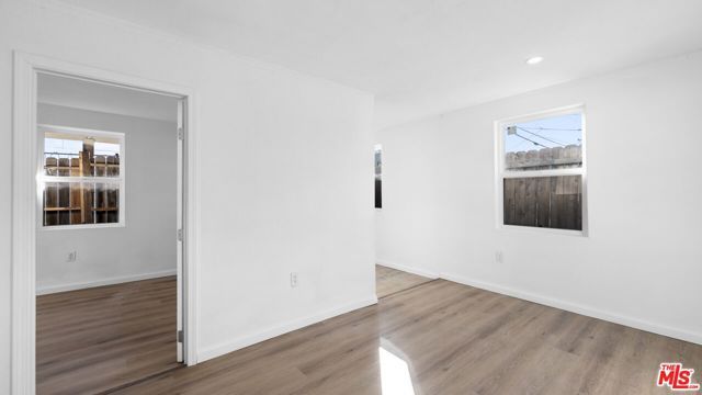 820 W 76th Street, Los Angeles, CA 90044