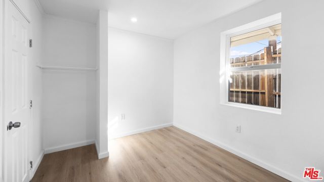 820 W 76th Street, Los Angeles, CA 90044