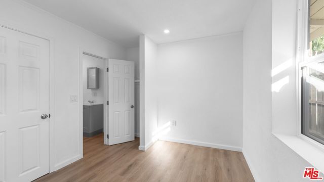 820 W 76th Street, Los Angeles, CA 90044