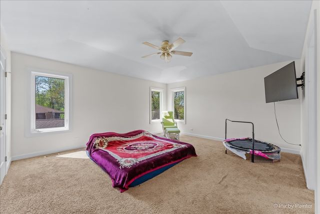 21428 W Crescent Drive, Mundelein, IL 60060