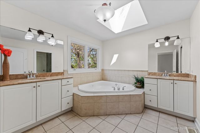 21428 W Crescent Drive, Mundelein, IL 60060