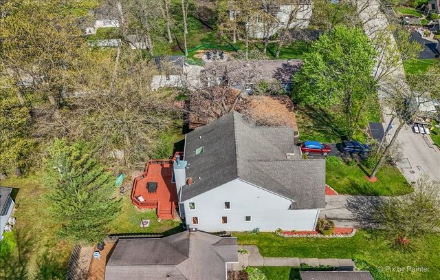21428 W Crescent Drive, Mundelein, IL 60060