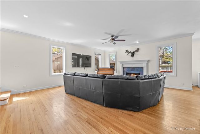 21428 W Crescent Drive, Mundelein, IL 60060