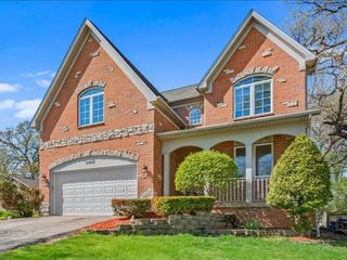 21428 W Crescent Drive, Mundelein, IL 60060