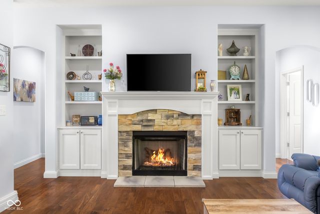 3764 Maple Ridge Drive, Columbus, IN 47201