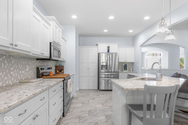 3764 Maple Ridge Drive, Columbus, IN 47201