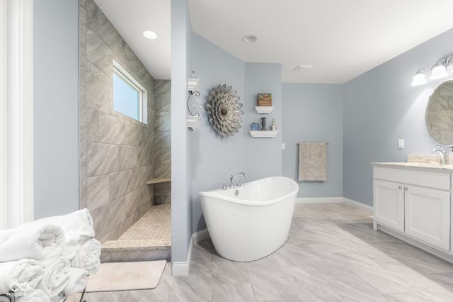 3764 Maple Ridge Drive, Columbus, IN 47201