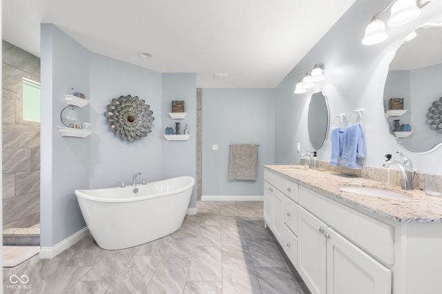 3764 Maple Ridge Drive, Columbus, IN 47201