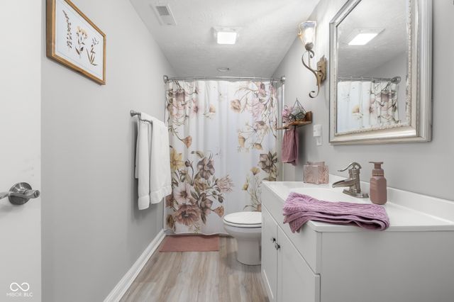 3764 Maple Ridge Drive, Columbus, IN 47201