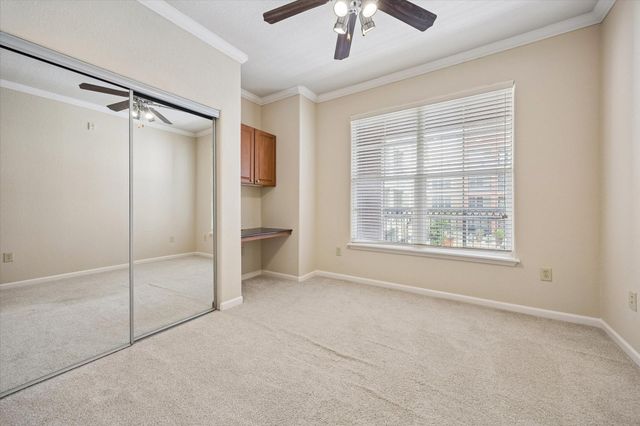 1711 Old Spanish Trail 202, Houston, TX 77054