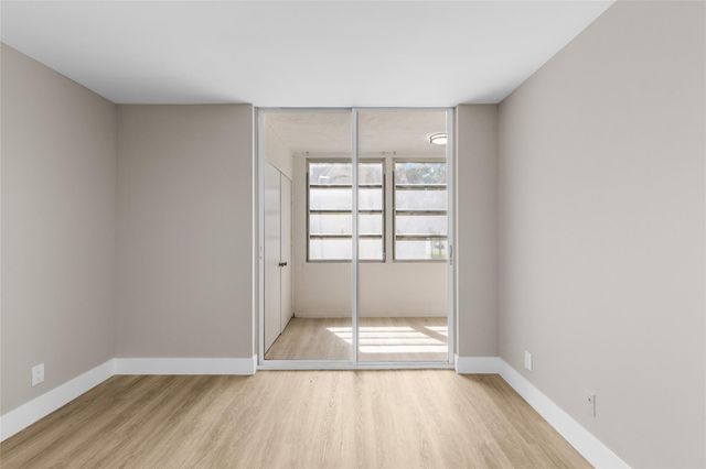 3341 NW 47th Terrace 210, Lauderdale Lakes, FL 33319