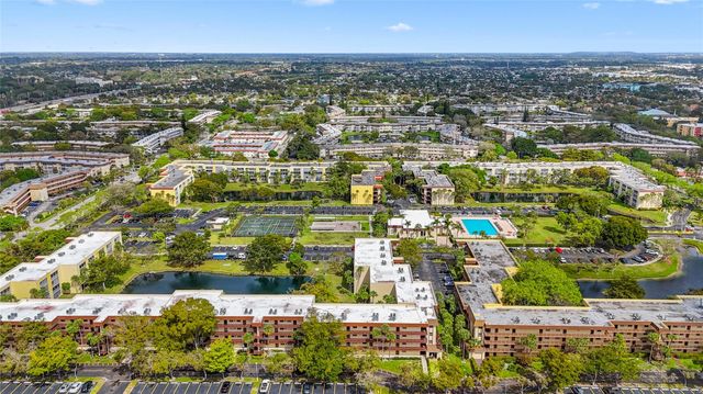 3341 NW 47th Terrace 210, Lauderdale Lakes, FL 33319