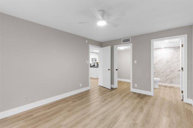 3341 NW 47th Terrace 210, Lauderdale Lakes, FL 33319