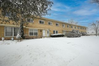 1210 N WHEELING Road, Mount Prospect, IL 60056