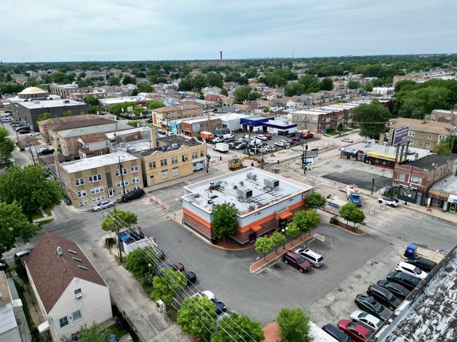 5959 W Diversey Avenue, Chicago, IL 60639