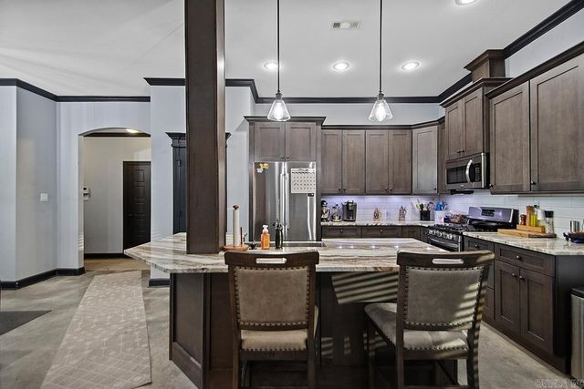 2713 Johnswood Village Drive, Bryant, AR 72022