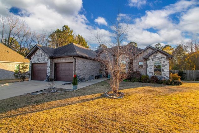 2713 Johnswood Village Drive, Bryant, AR 72022