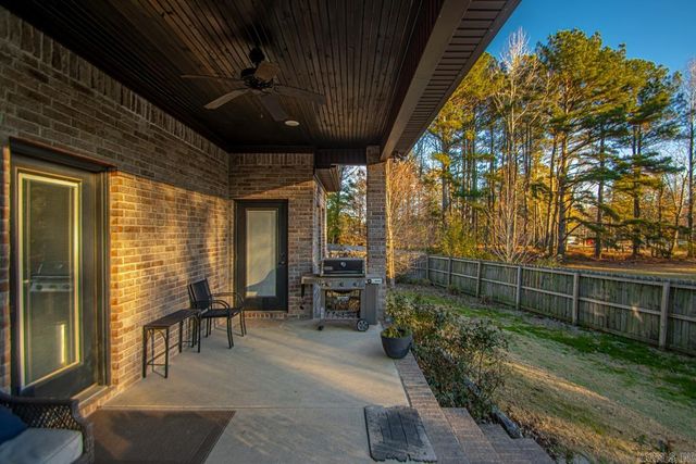 2713 Johnswood Village Drive, Bryant, AR 72022