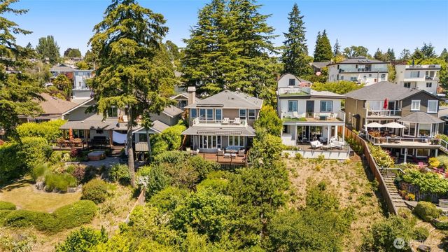 8447 42nd Avenue SW, Seattle, WA 98136