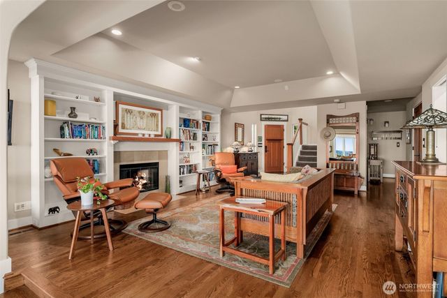 8447 42nd Avenue SW, Seattle, WA 98136