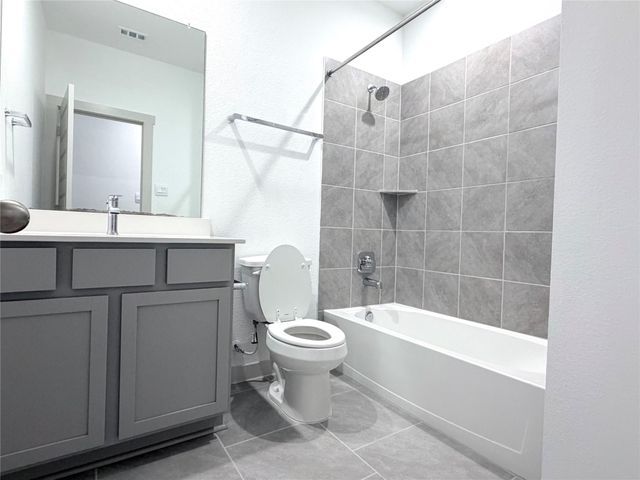 1107 Lakes Edge Lane, Missouri City, TX 77459