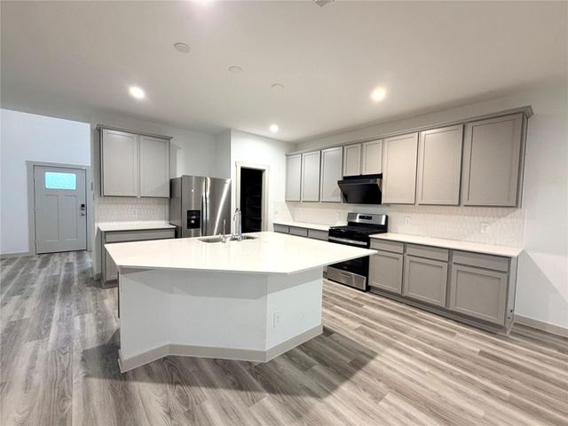 1107 Lakes Edge Lane, Missouri City, TX 77459