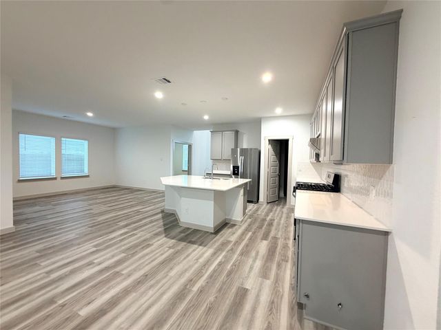 1107 Lakes Edge Lane, Missouri City, TX 77459