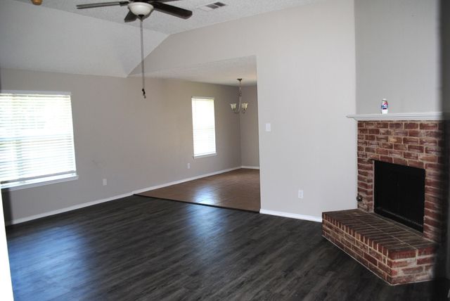 305 N ELM Street, Lancaster, TX 75146