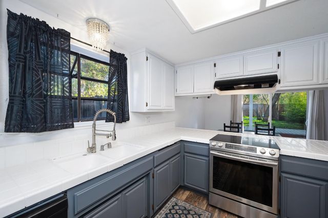 3955 Stonegate Ct, Loomis, CA 95650