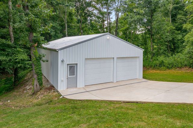 1418 Ridge Rd, Dickson, TN 37055