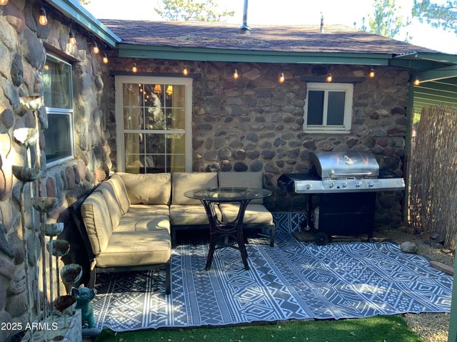 16775 W SHRINE Drive, Yarnell, AZ 85362