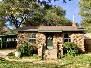 16775 W SHRINE Drive, Yarnell, AZ 85362