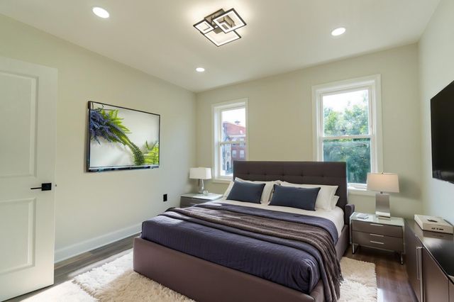 302 GILMOR ST, Baltimore, MD 21223