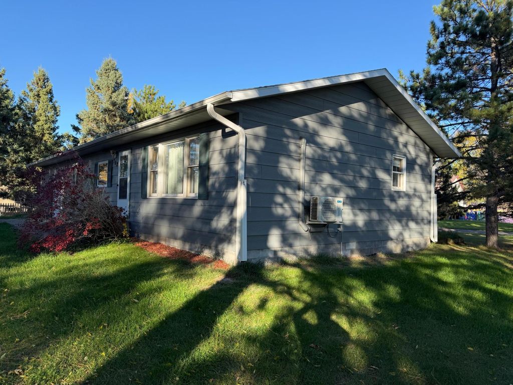 702 Washington Avenue S, Park Rapids, MN 56470 — photo 2