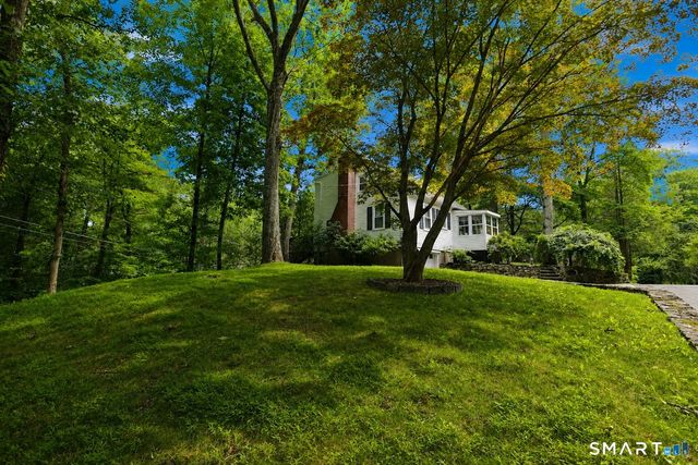 19 Olmstead Road, Redding, CT 06896